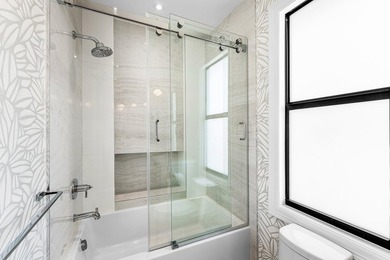 This Impeccably Renovated 5BDRM, 5.1BA Waterfront Residence - photo 32