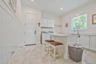 Welcome to 3 Ridgeland Street -- An Extraordinary Custom Home in - photo 40