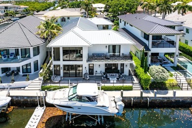 This Impeccably Renovated 5BDRM, 5.1BA Waterfront Residence - photo 48
