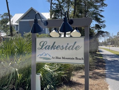 Excellent location within a very nice Gulf close community - photo 1