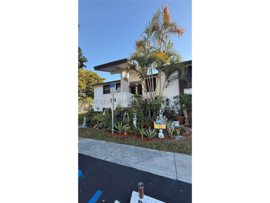 Beautiful updated 2-bedroom, 2-bathroom residence featuring - photo 3