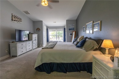 IMMACULATE ... [3-bedroom / 3 full bathrooms (2 ensuite - photo 15