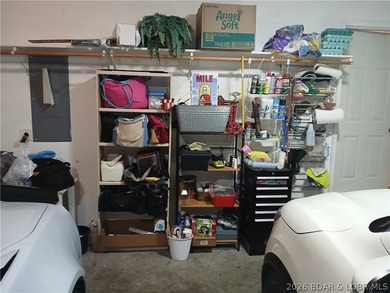 IMMACULATE ... [3-bedroom / 3 full bathrooms (2 ensuite - photo 16