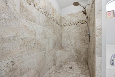 Welcome to 2917 Shalimar Lane, located in the highly desirable - photo 36