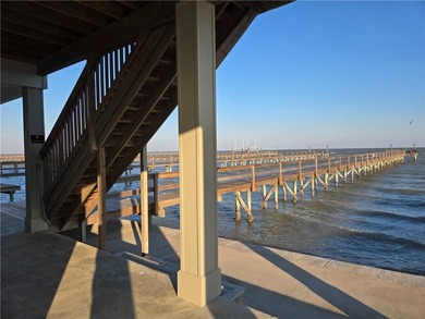 Welcome to 122 Ridge Harbor, where quality and luxury meet the - photo 5