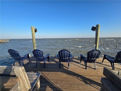 Welcome to 122 Ridge Harbor, where quality and luxury meet the - photo 7