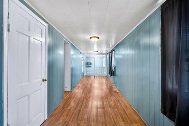 Motivated seller! Offering a $10,000 allowance for renovations - photo 4