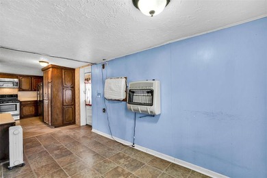 Motivated seller! Offering a $10,000 allowance for renovations - photo 6