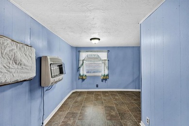 Motivated seller! Offering a $10,000 allowance for renovations - photo 8