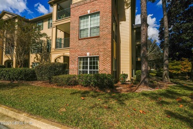 Welcome Home! This highly desirable ground floor, corner - photo 22