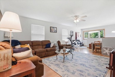 Located right over the border, this 3-bedroom 2 bath home is - photo 3