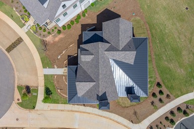 Beautifully crafted, new construction in process, lake-oriented - photo 8