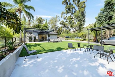 Located within the gated Bradbury Oaks Estates community, this - photo 12