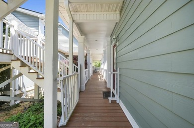 STUDIO APARTMENT ABOVE THE GARAGE. This is the kind of home that - photo 20