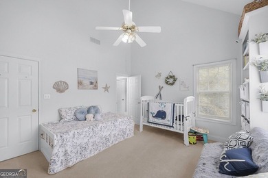 STUDIO APARTMENT ABOVE THE GARAGE. This is the kind of home that - photo 26