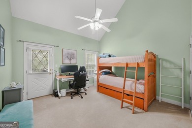 STUDIO APARTMENT ABOVE THE GARAGE. This is the kind of home that - photo 29