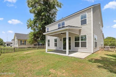 Welcome home to this beautiful 4-bedroom, 2.5-bath home in the - photo 36