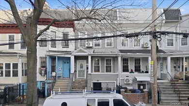 PRICE DROP! WILL BE DELIVERED VACANT! 5 BEDROOMS AND 3 - photo 2
