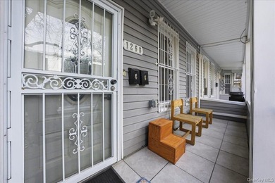 PRICE DROP! WILL BE DELIVERED VACANT! 5 BEDROOMS AND 3 - photo 4