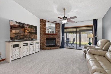 Discover this beautifully maintained garden home in the - photo 17