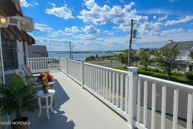 Welcome to this exceptional bayside retreat offering nearly 2 - photo 25