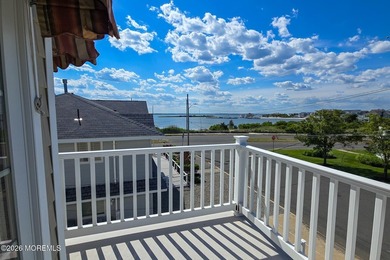 Welcome to this exceptional bayside retreat offering nearly 2 - photo 30