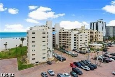 Enjoy beachfront living in this beautifully remodeled 2-bedroom - photo 31
