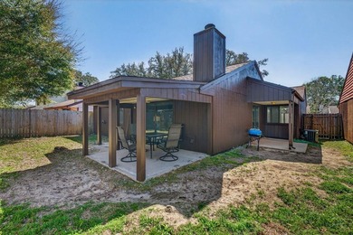 Discover this beautifully maintained garden home in the - photo 35