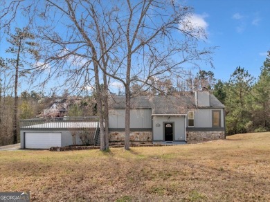 Lake Home For Sale in Lizella, Georgia