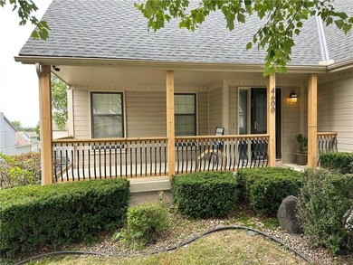 Blue Springs Lake Home Sale Pending in Lees Summit Missouri