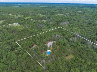 Tucked away on 6 secluded wooded acres, this 4BR, 2.5BA ranch - photo 23