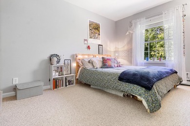 If Goldilocks stepped into this move-in ready home she would - photo 41