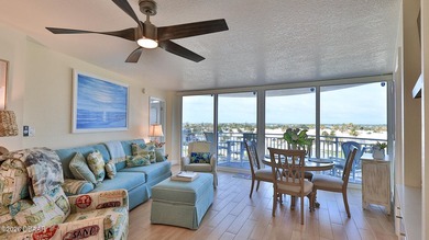 This is a beautifully remodeled and fully furnished 2 bedroom, 2 - photo 16