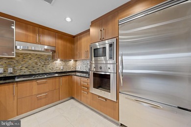 Exceptional two-bedroom, two full and one-half bath luxury - photo 16
