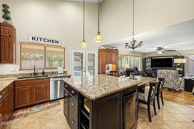 Welcome to this beautifully maintained, original-owner residence - photo 17