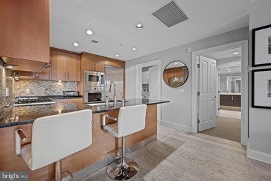 Exceptional two-bedroom, two full and one-half bath luxury - photo 17