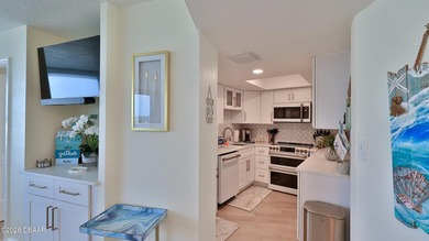 This is a beautifully remodeled and fully furnished 2 bedroom, 2 - photo 20
