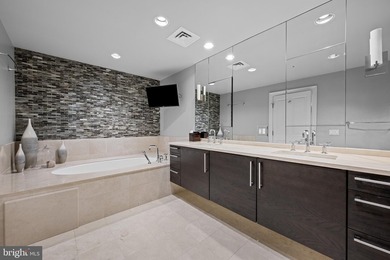 Exceptional two-bedroom, two full and one-half bath luxury - photo 25
