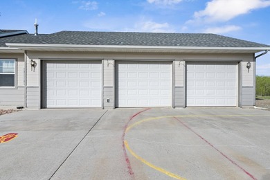 This exceptional property offers the perfect blend of comfort - photo 6