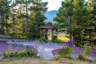 Summit Mountain Lodge is a rare Glacier-area legacy hospitality - photo 8