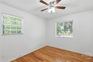 Located just minutes from Thunderbolt, this beautifully updated - photo 18