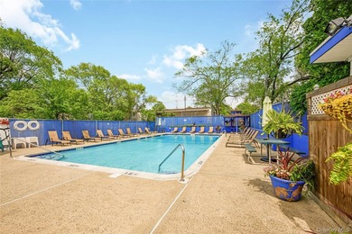 Affordable, spacious, and immaculately maintained 2BR/1.5BA - photo 18