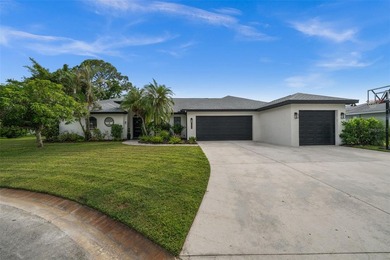 WOW! This stunning 4-bedroom, 3-bath, 3-car garage split-plan - photo 1