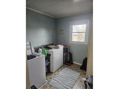 Looking for a nice move in ready home this one has 3 bedroom, 2 - photo 24