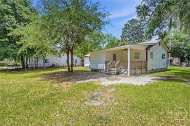 Located just minutes from Thunderbolt, this beautifully updated - photo 27