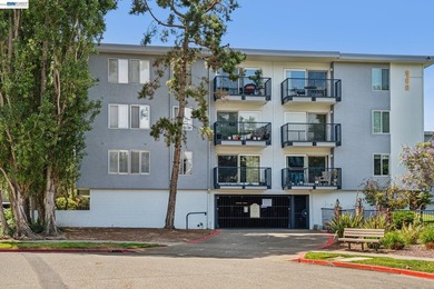 Welcome to 960 Shorepoint Court #120! Step into this beautifully - photo 31