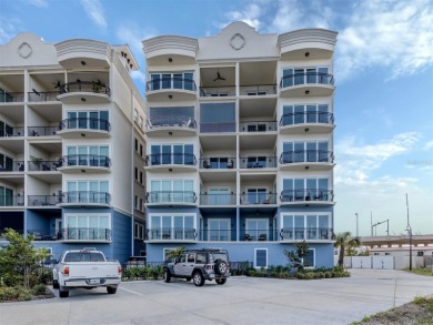 Welcome to The Jewel of Porto Vista! Nestled in the exclusive - photo 33
