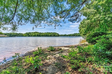 Waterfront home on Lake Cornelius in Davidson! The large great - photo 35