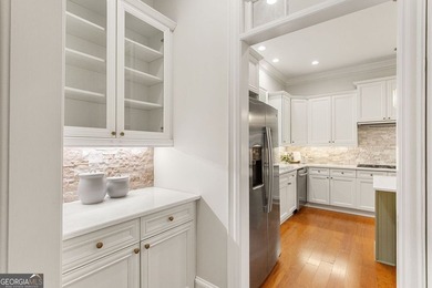 Welcome to 608 Concord Lake Ln SE, where timeless style - photo 16