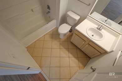 Gulf Shores Condo Priced to Sell Quickly!!! 2 bed/2.5 bath - photo 28